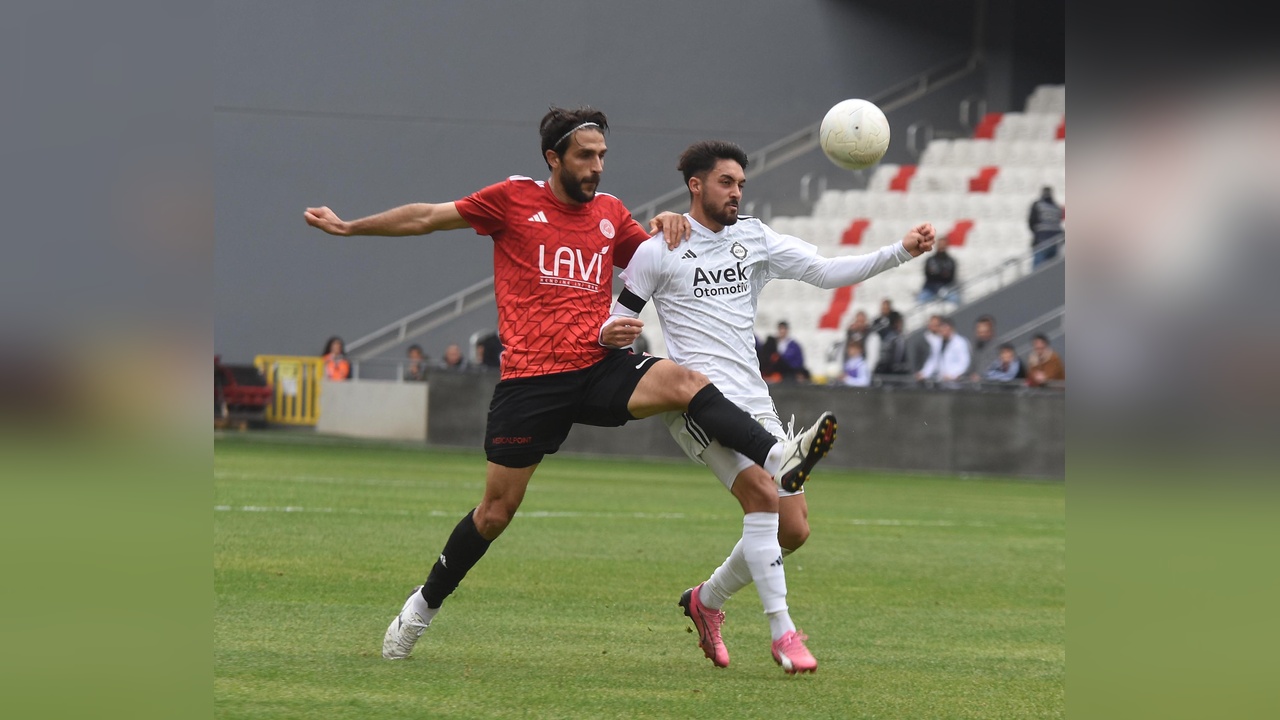 Onur Efe, Altay'ın Gol Krallığını Elinde Tutuyor