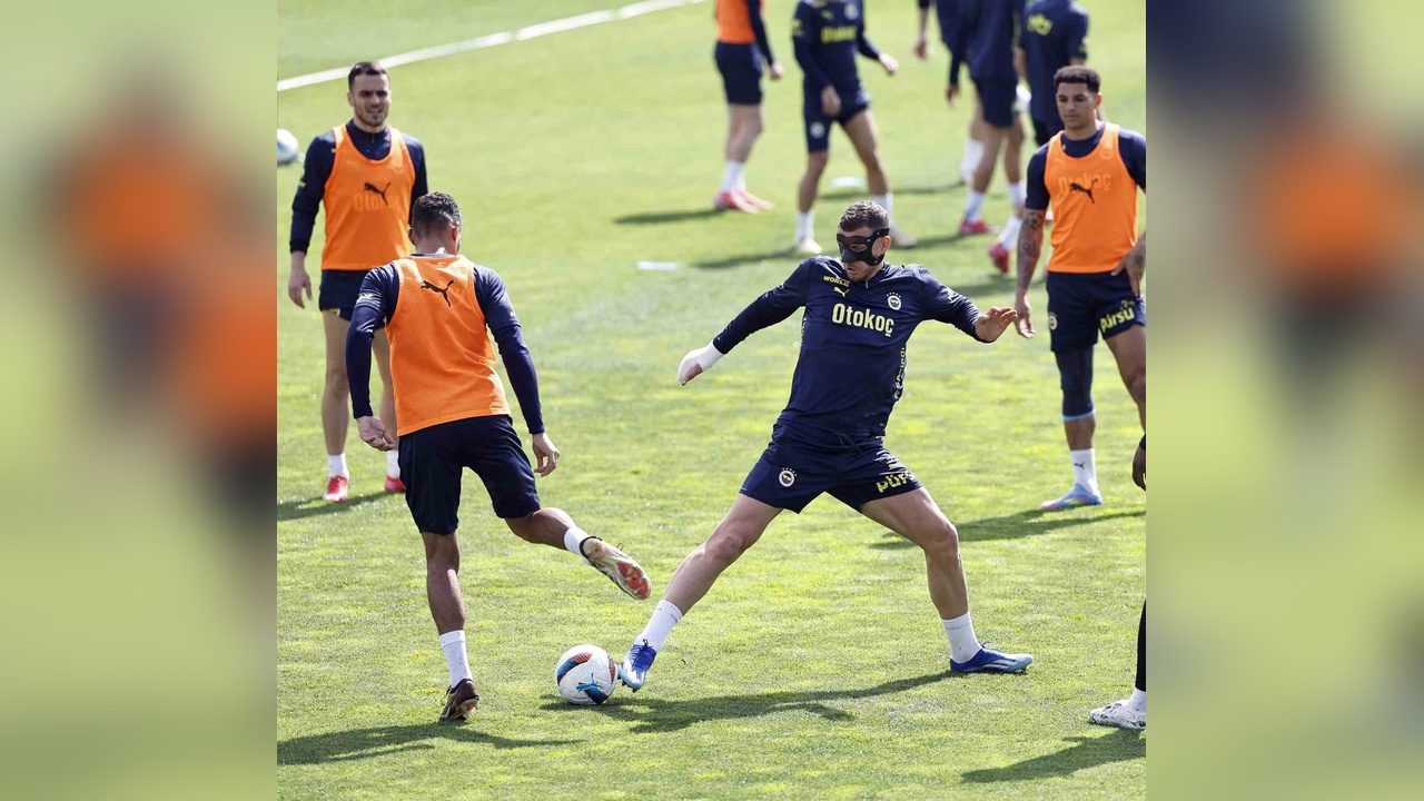 Fenerbahçe, Galatasaray Derbisi İçin Hazırlıklarını Devam Ettiriyor