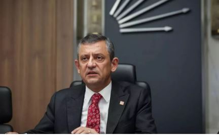 Özgür Özel'den Saraçhane'de sert mesajlar