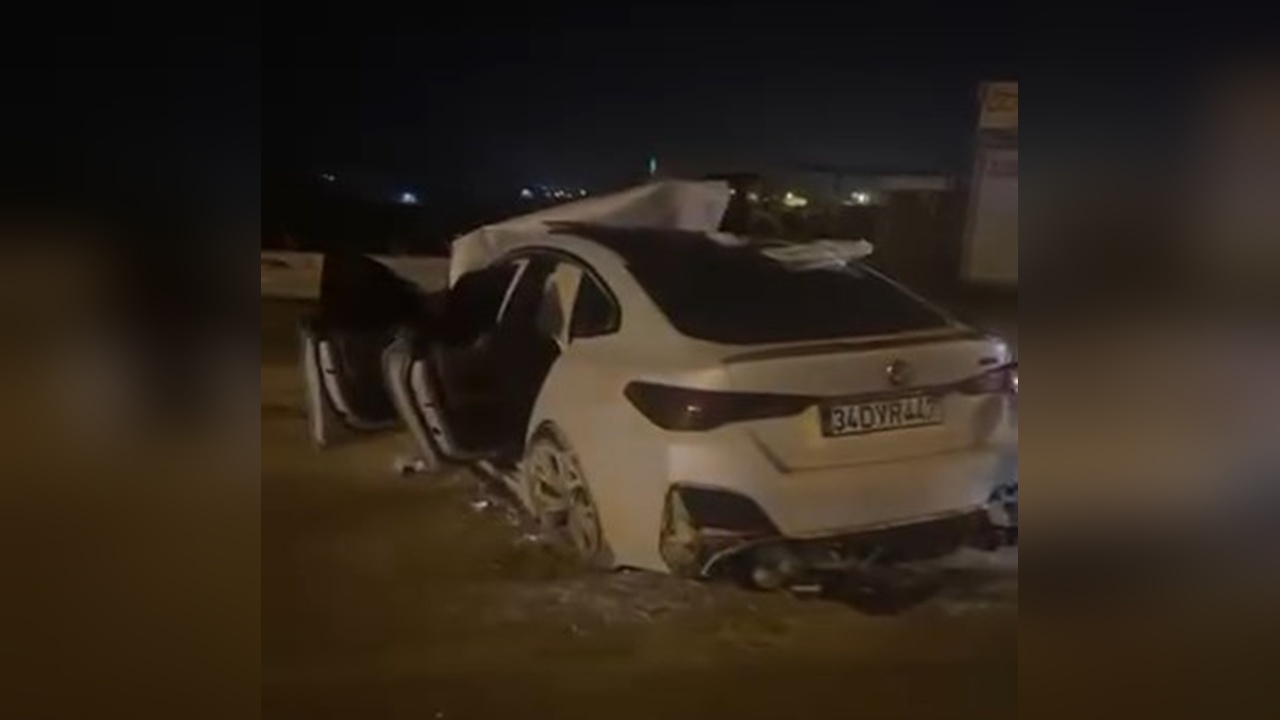 Mardin'de Şarampole Yuvarlanan Otomobil Kazasında 1 Kişi Hayatını Kaybetti