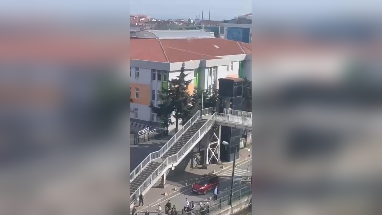 Zeytinburnu'nda Gruplar Arasında Silahlı Bıçaklı Kavga: 7 Kişi Yaralandı