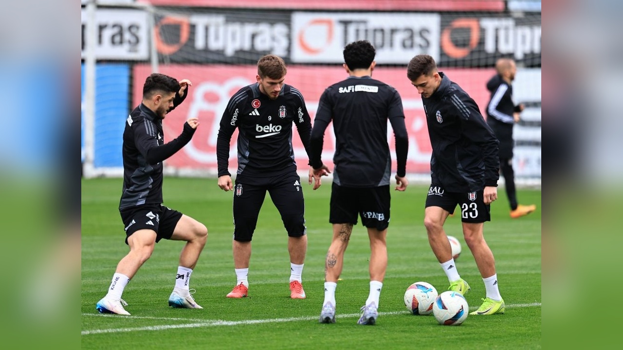 Beşiktaş, Göztepe ile Oynayacağı Maç İçin Hazırlıklarını Tamamladı