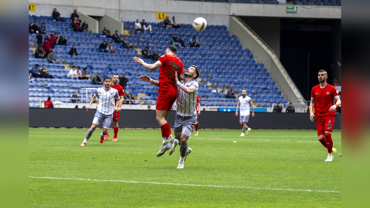 Yeni Mersin İdmanyurdu, Diyarbekirspor'u 4-0 Mağlup Etti