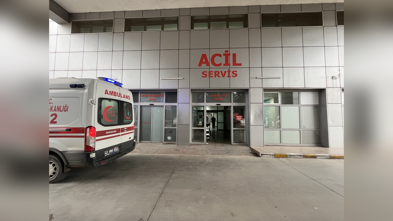 Kocaeli'de Zehirlenme Şüphesi: 51 Kişi Hastaneye Sevk Edildi
