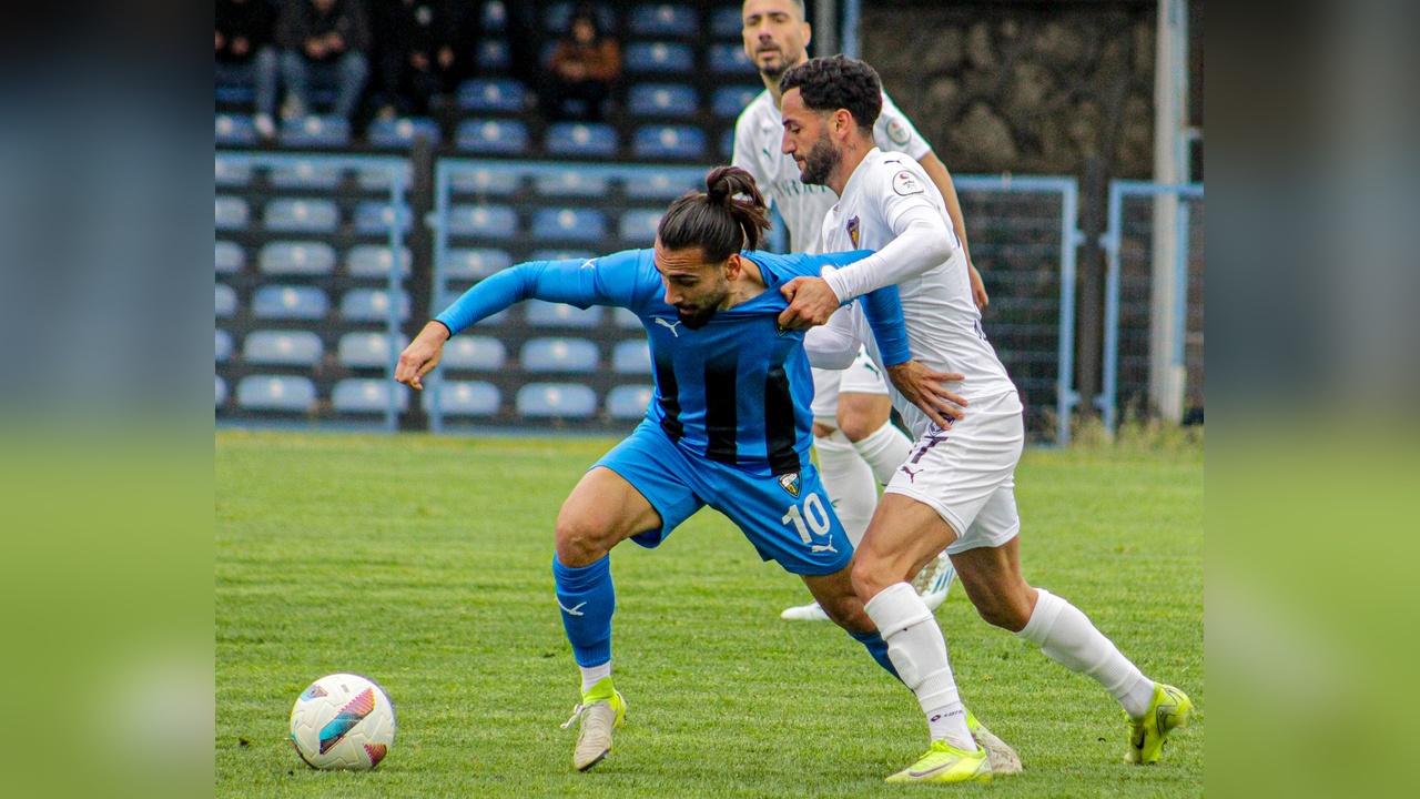 Karacabey Belediyespor, Bucaspor'u 2-1 Mağlup Etti