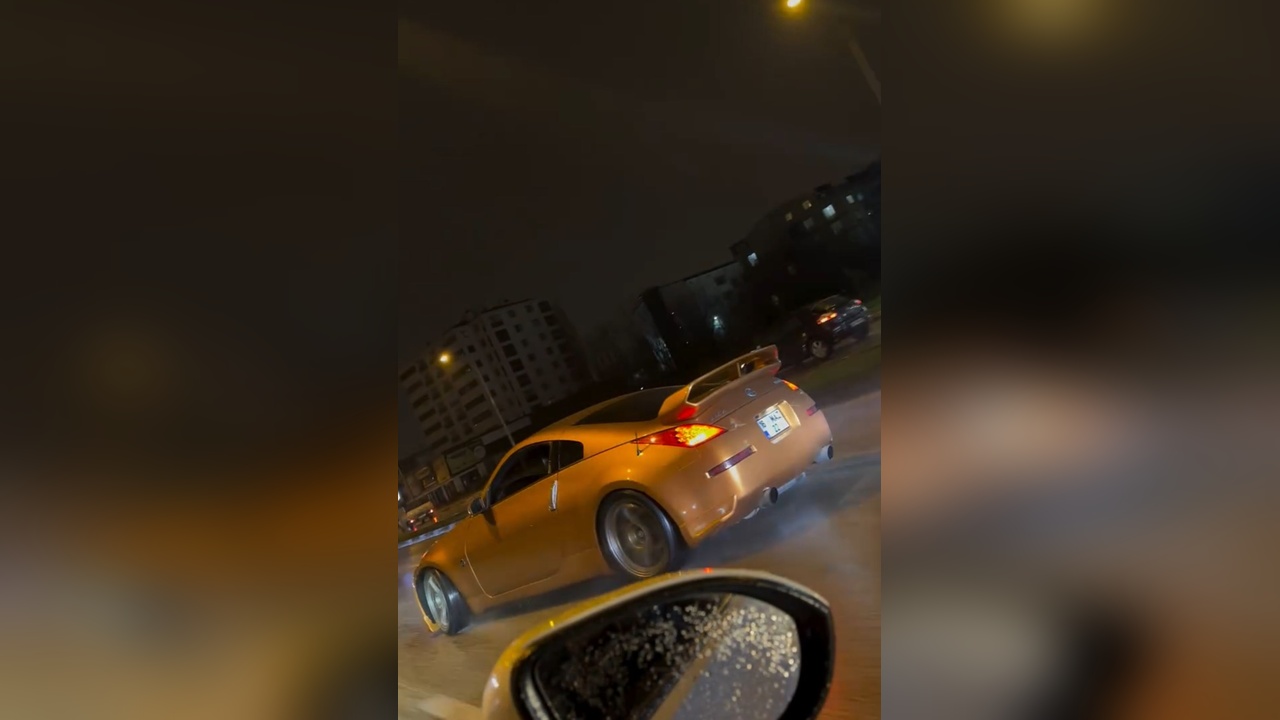 Yağmur Sonrası Drift Heyecanı