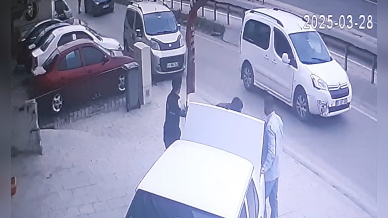 Silahlı Saldırı Şüphelisi Oto Galeride Yakalandı