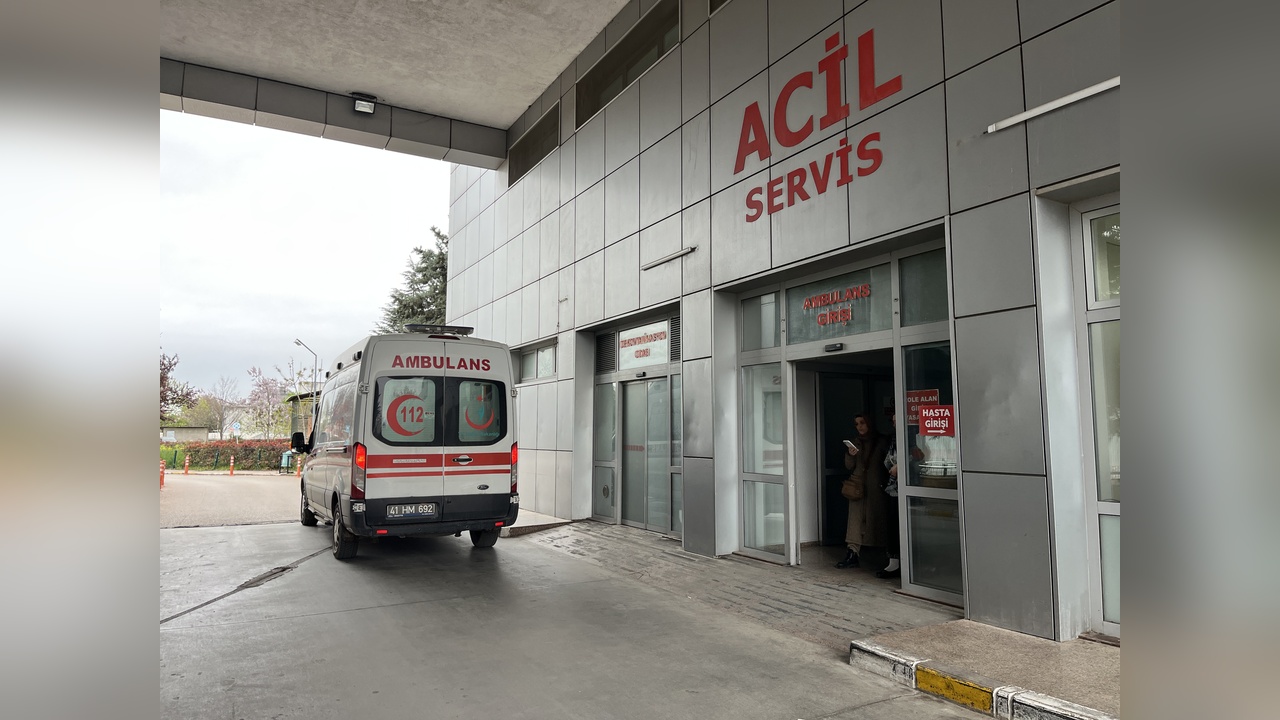 Tavuk Döner Zehirlenmesi: Hastaneye Başvuranların Sayısı 100'ü Geçti