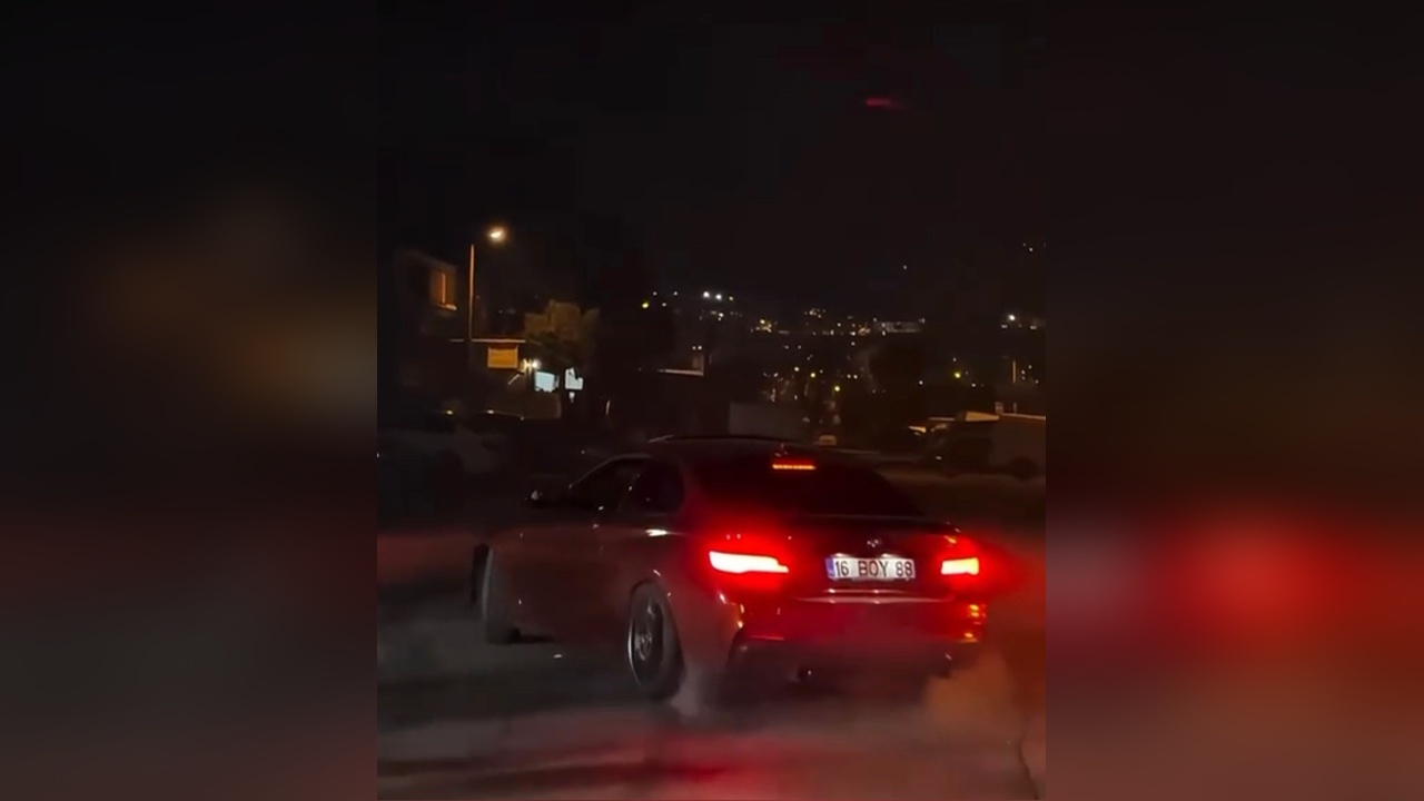 Trafikte Drift Yapan Sürücüler Tehlike Saçtı