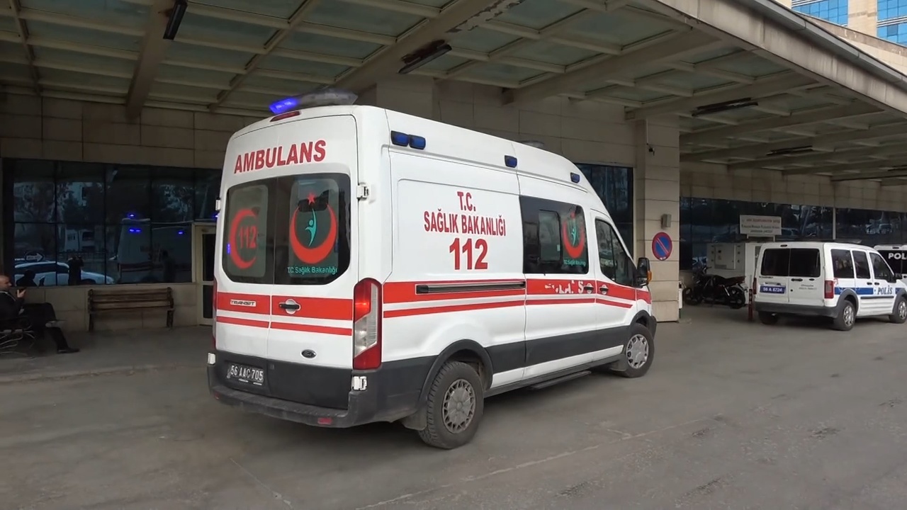 Siirt'te Traktör Devrildi, Sürücü Hayatını Kaybetti