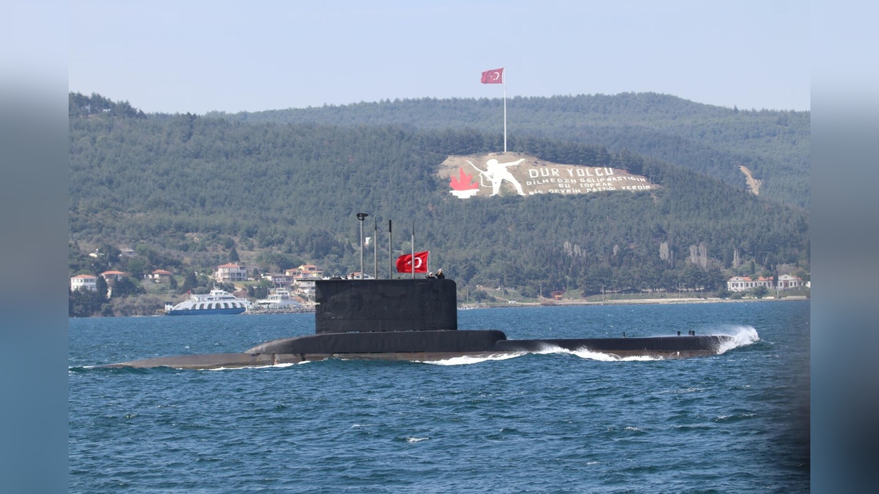 Dumlupınar ve Atılay Denizaltısı Şehitleri Anıldı