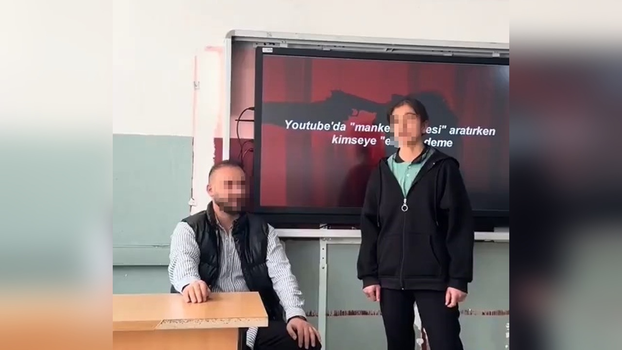 Öğretmene Müstehcen Şarkı Söylettiği Gerekçesiyle Soruşturma Açıldı