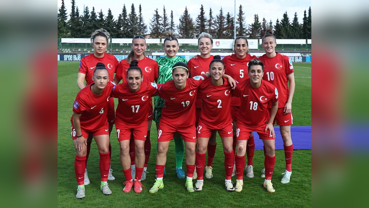 Kadın A Milli Futbol Takımı, Slovenya'ya Yenildi