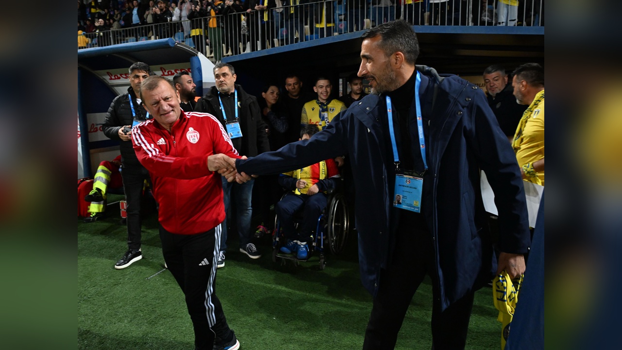 Mehmet Topal, Hem Taraftarların Kalbini Kazandı Hem de Maçta Galip Geldi