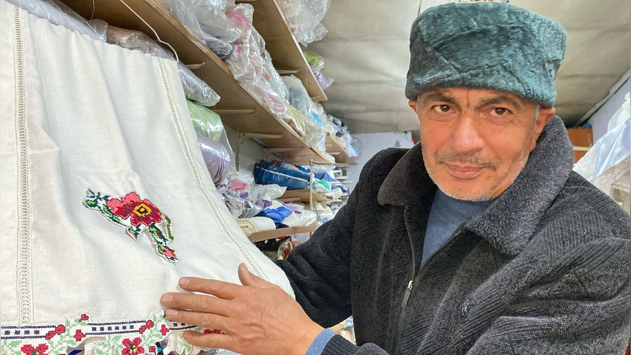 Kars'ta Perde Ustası Kültürel Mirası Koruma Mücadelesi Veriyor