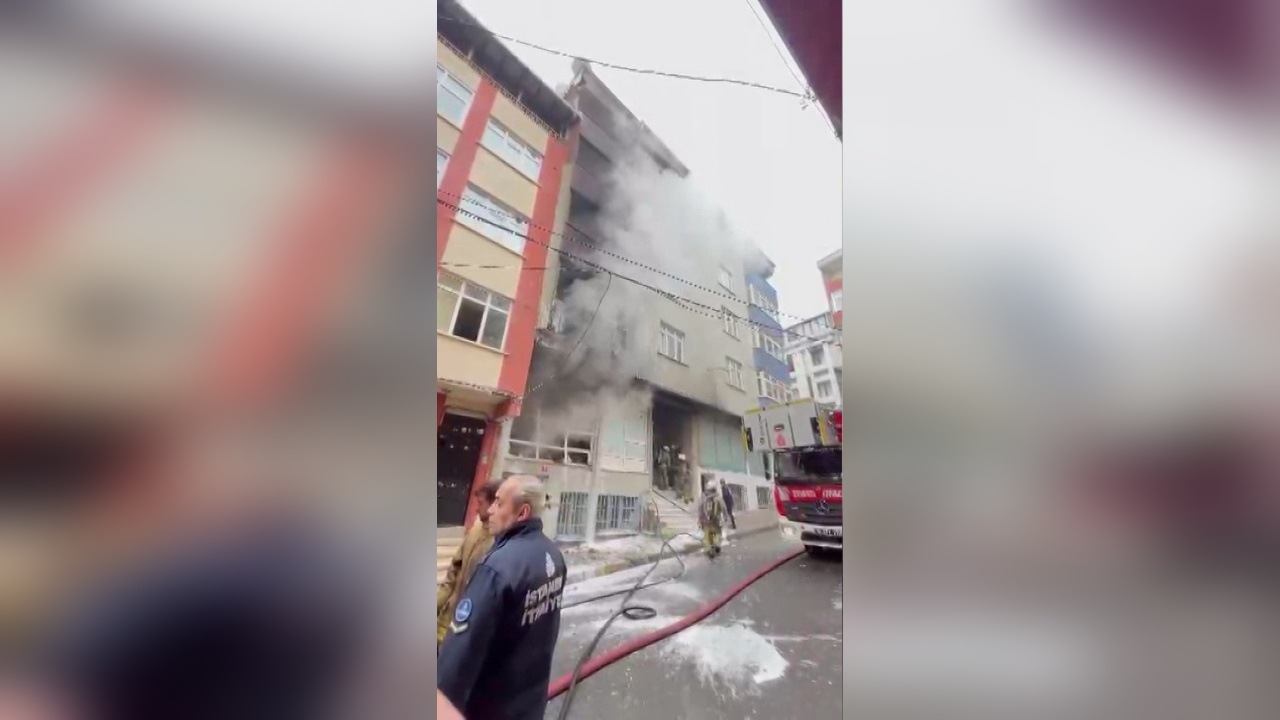 Bağcılar'da İş Yerinde Yangın Paniği