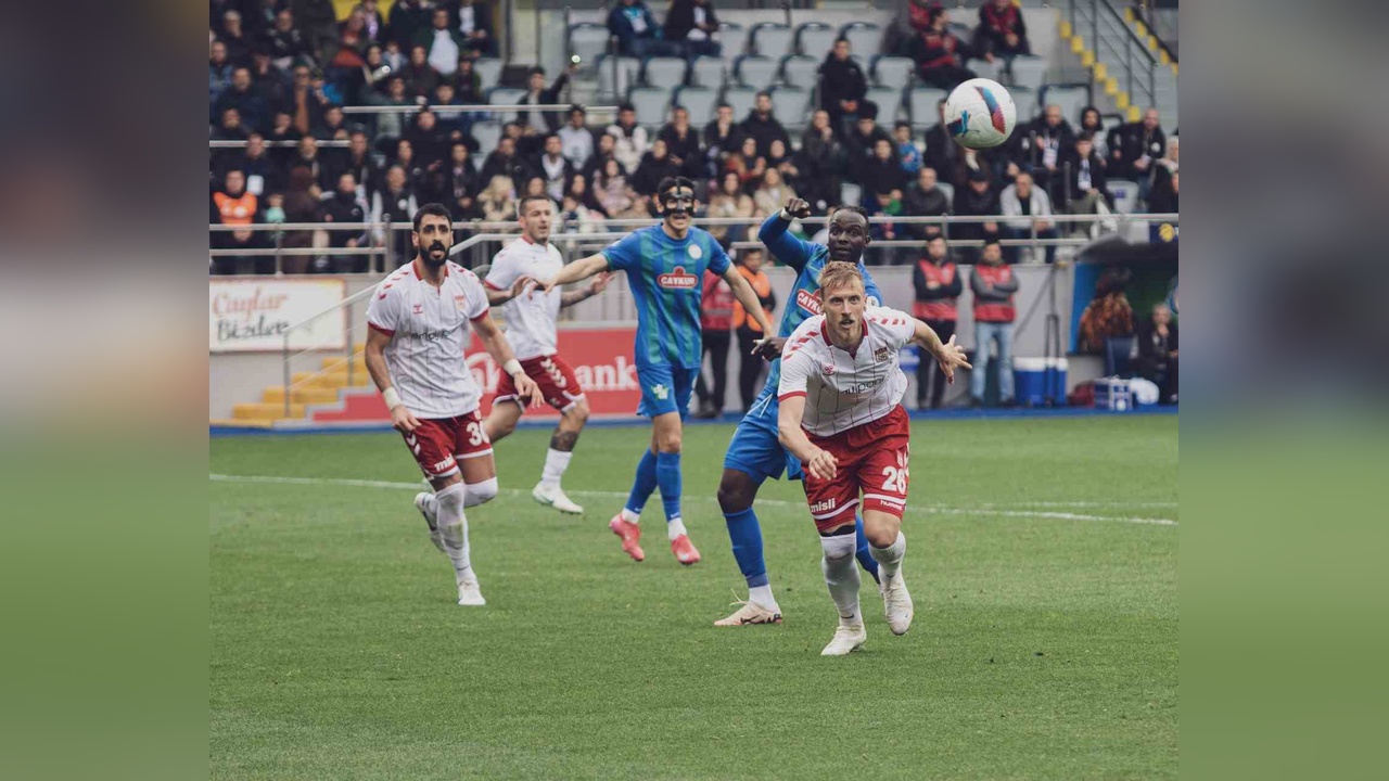 Çaykur Rizespor ve Sivasspor Berabere Kaldı