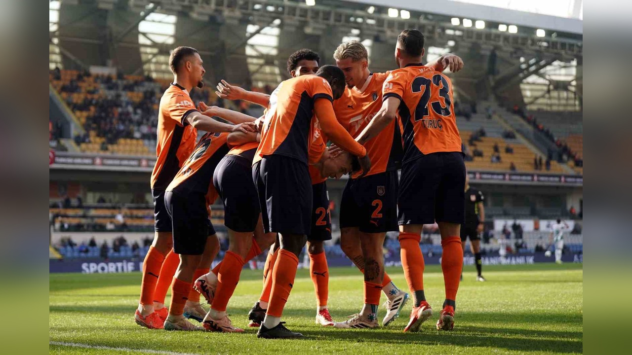 Başakşehir, Konyaspor'u 1-0 Mağlup Etti