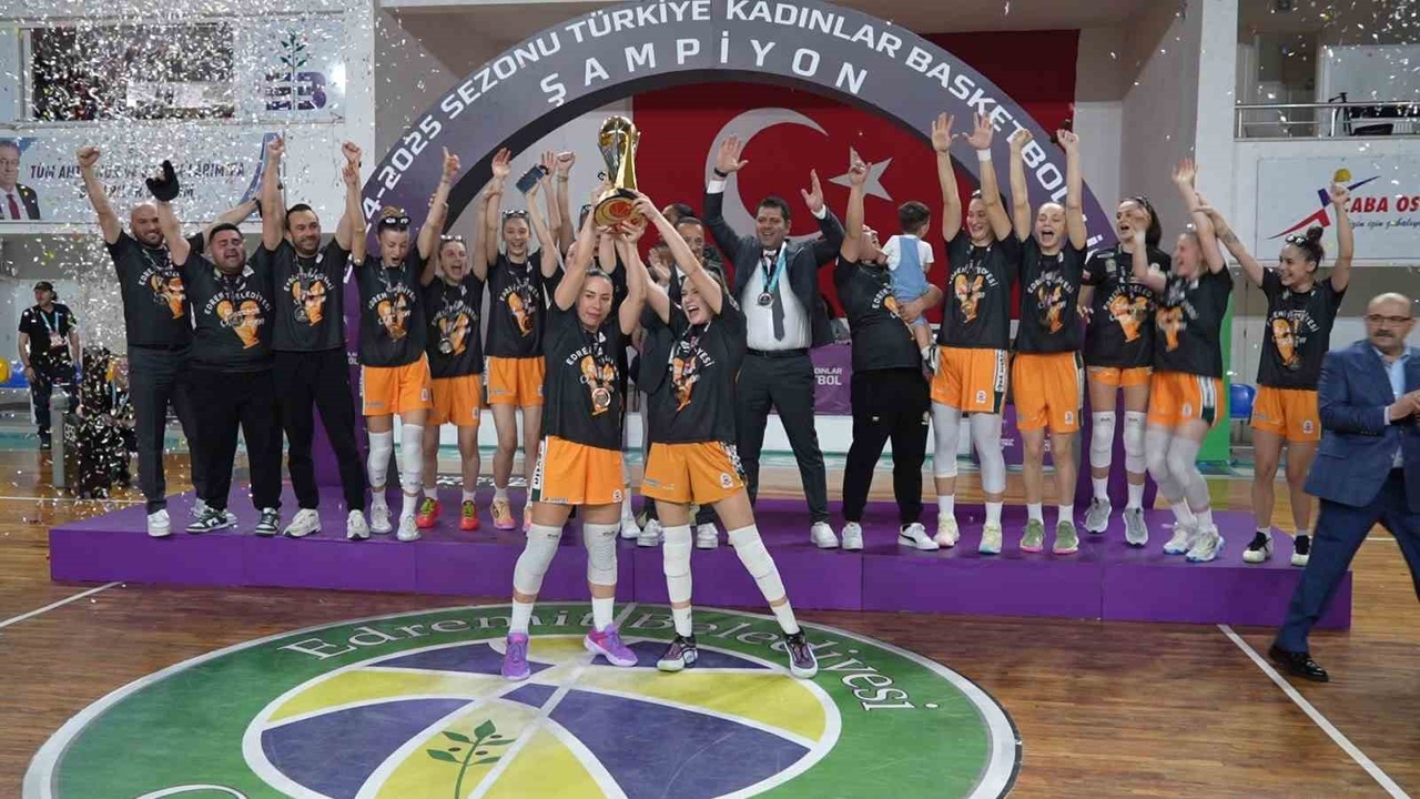 Ferhatoğlu Edremit Belediyesi Gürespor, Türkiye Kadınlar Basketbol Ligi'nde Şampiyon Oldu