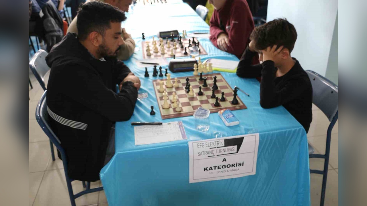 Diyarbakır'da Satranç Turnuvası Gerçekleşti, 160 Bin TL Ödül Dağıtıldı