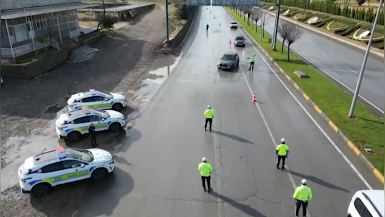 Bayram Tatilinde Trafik Kazaları Can Aldı