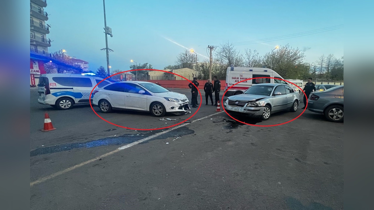 Evli Sevgilisine Ait Araca Çarpan Sürücü Gözaltına Alındı