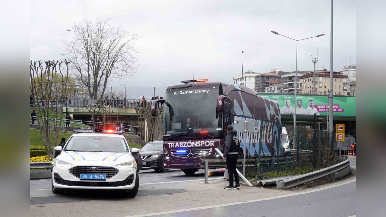 Trabzonspor, Kadıköy'de Maç İçin Hazırlanıyor