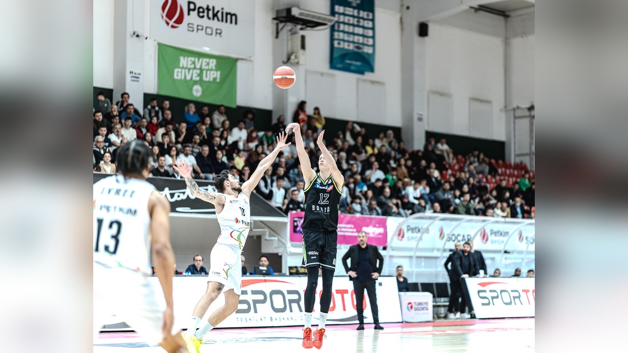 Burak Gören, Galibiyetin Ardından Mutluluğunu Paylaştı