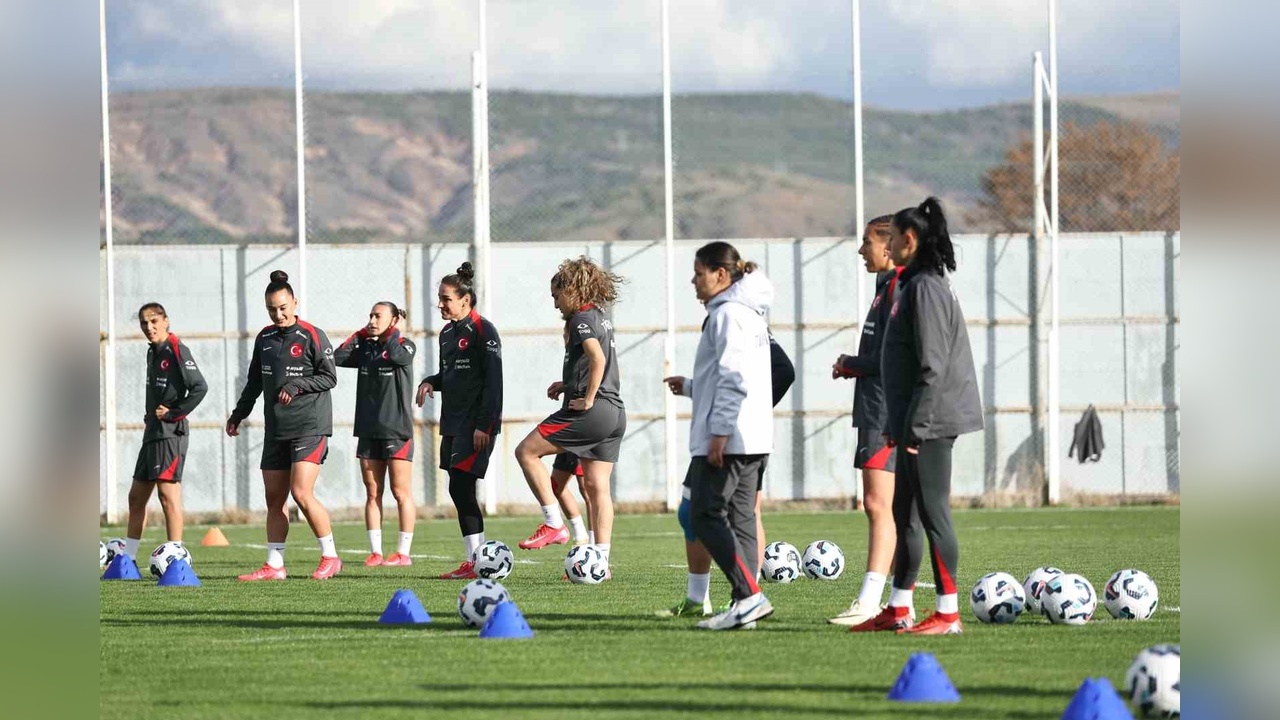 Kadın A Milli Takım, Sivas'ta Hazırlıklarına Start Verdi