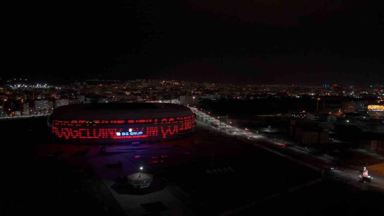 Sivas 4 Eylül Stadı, A Milli Kadın Futbol Takımı İçin Işıklandırıldı