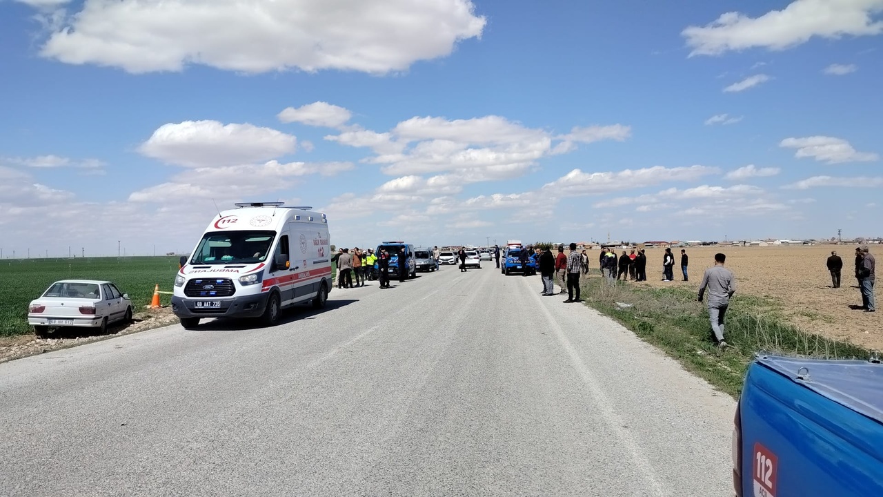 Tarım İşçilerine Çarpan Otomobil Kazasında Bir Kişi Hayatını Kaybetti
