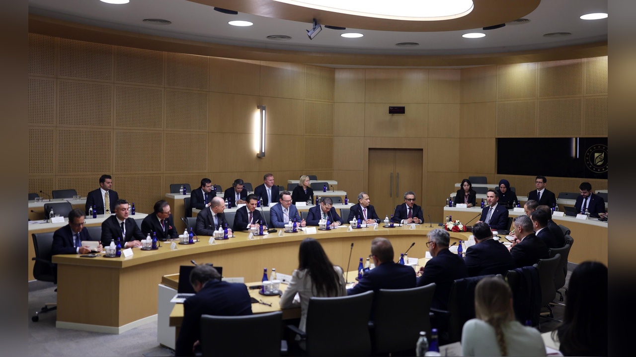 Bakan Bayraktar, ABD-Türkiye İş Konseyi Heyetini Ağırladı