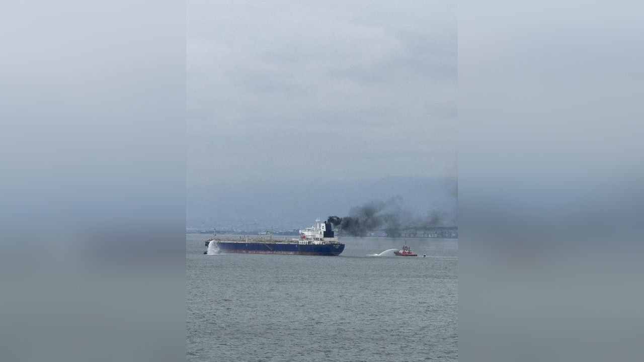 Fuel Oil Yüklü Tankerde Yangın Kontrol Altına Alındı