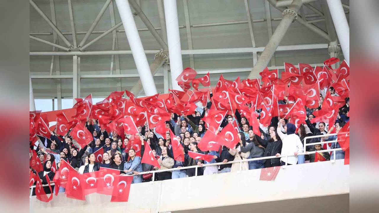 Sivas'tan Milli Takıma Destek Yağmuru