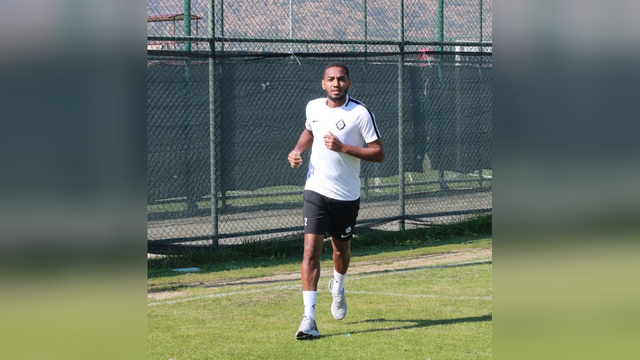 Altay'da Amorim Krizi Baş Gösterdi