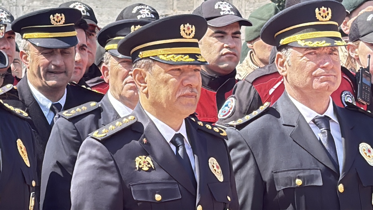 Türk Polis Teşkilatı'nın 180. Yıldönümü Taksim'de Coşkuyla Kutlandı