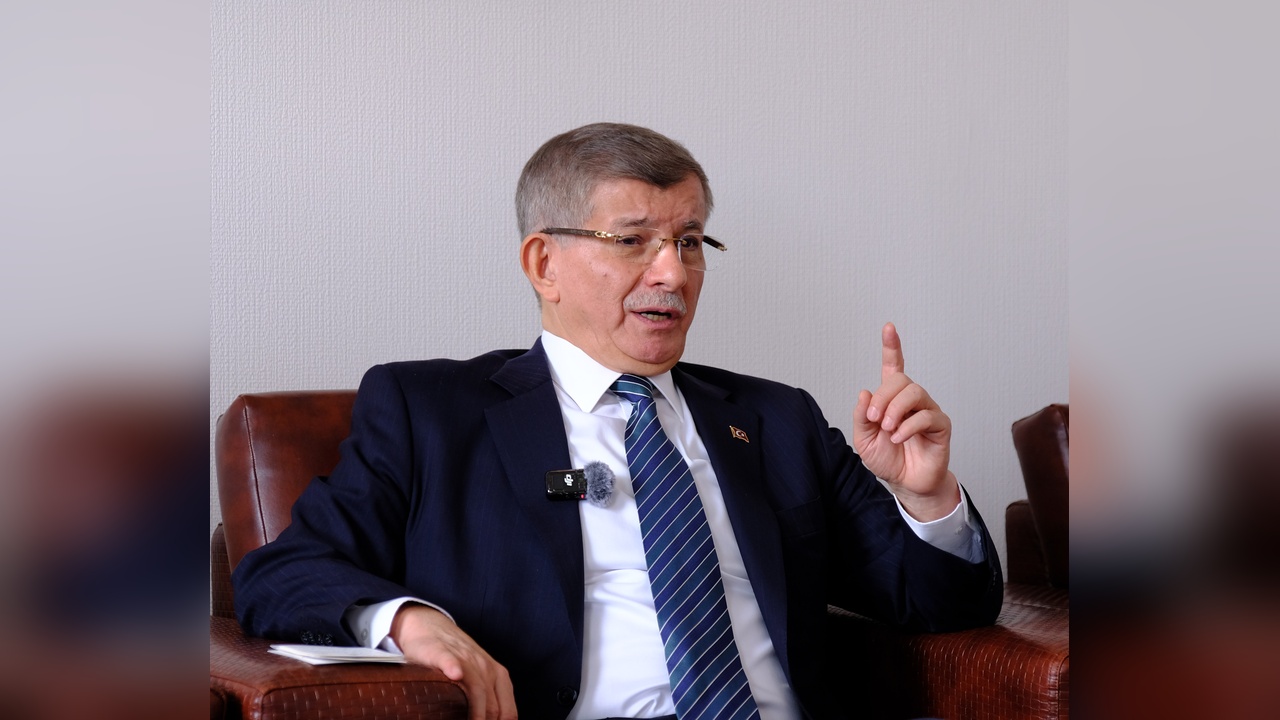 Davutoğlu'ndan Çölleşme Uyarısı: 'Konya'nın Durumu Türkiye İçin Kritik'