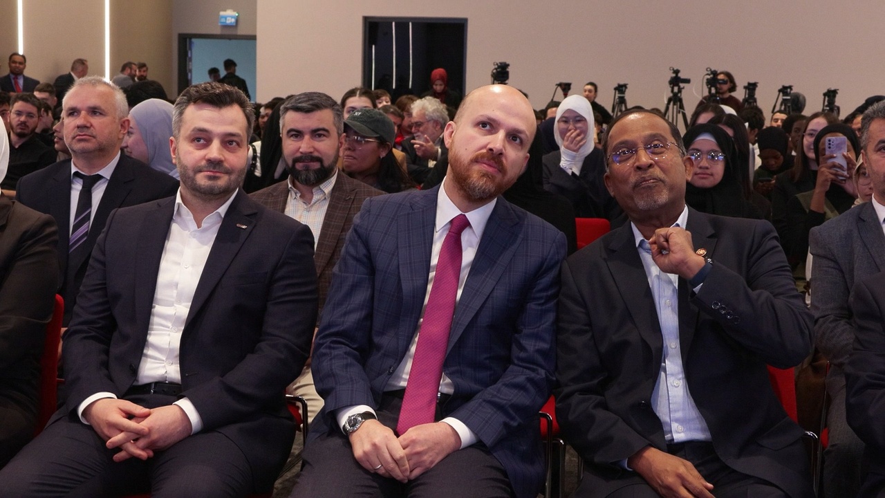 Öğrenciler, 'Rehberim Peygamberim Yarışması'nda Ödüllerini Aldı