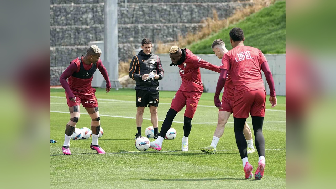 Galatasaray'ın Samsunspor Maçı İçin Kamp Kadrosu Açıklandı
