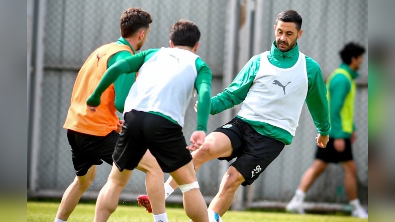 Bursaspor, Taktik Çalışmalarına Devam Ediyor