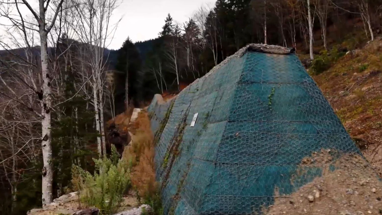 Gabion Duvarlar ile Kaya Düşme Tehdidine Karşı Önlem Alındı