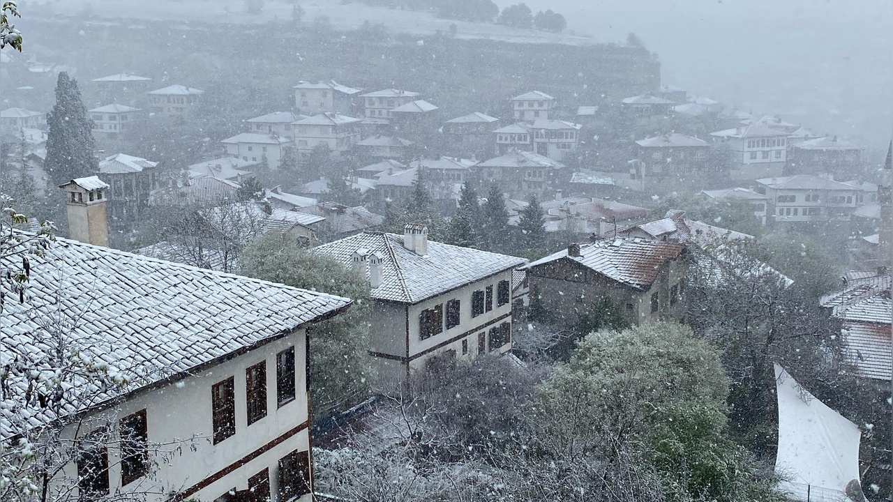 Karabük'te Yoğun Kar Yağışı Hayatı Olumsuz Etkiliyor