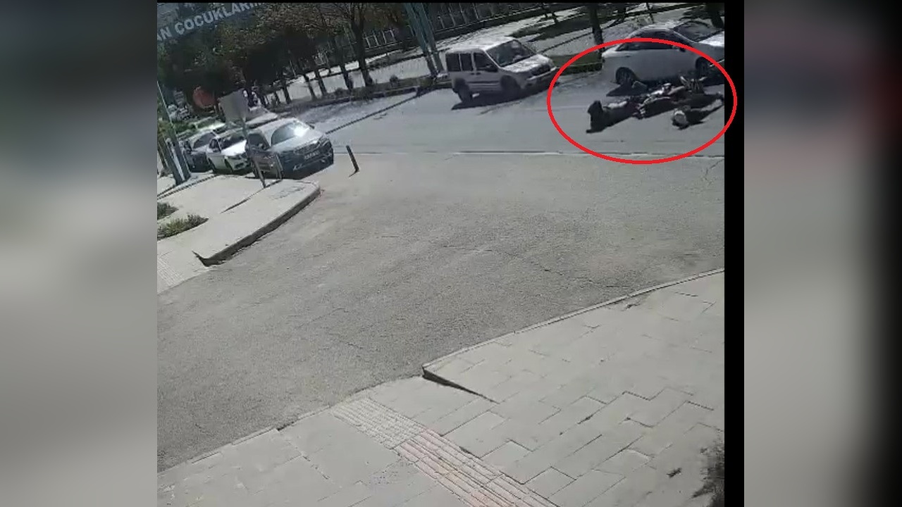 Motosiklet Kazası Güvenlik Kamerasında Görüntülendi