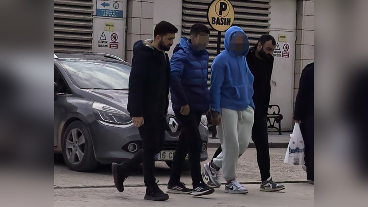 Motosiklet Sürücüsü Polisten Kaçarken Bonzai ile Yakalandı