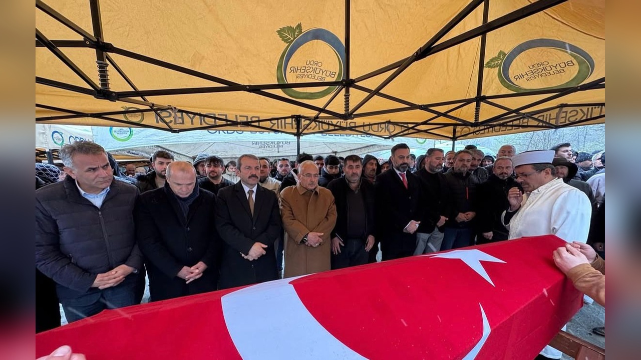 Çöp Ayrıştırma Makinesine Kapılan İşçi Son Yolculuğuna Uğurlandı