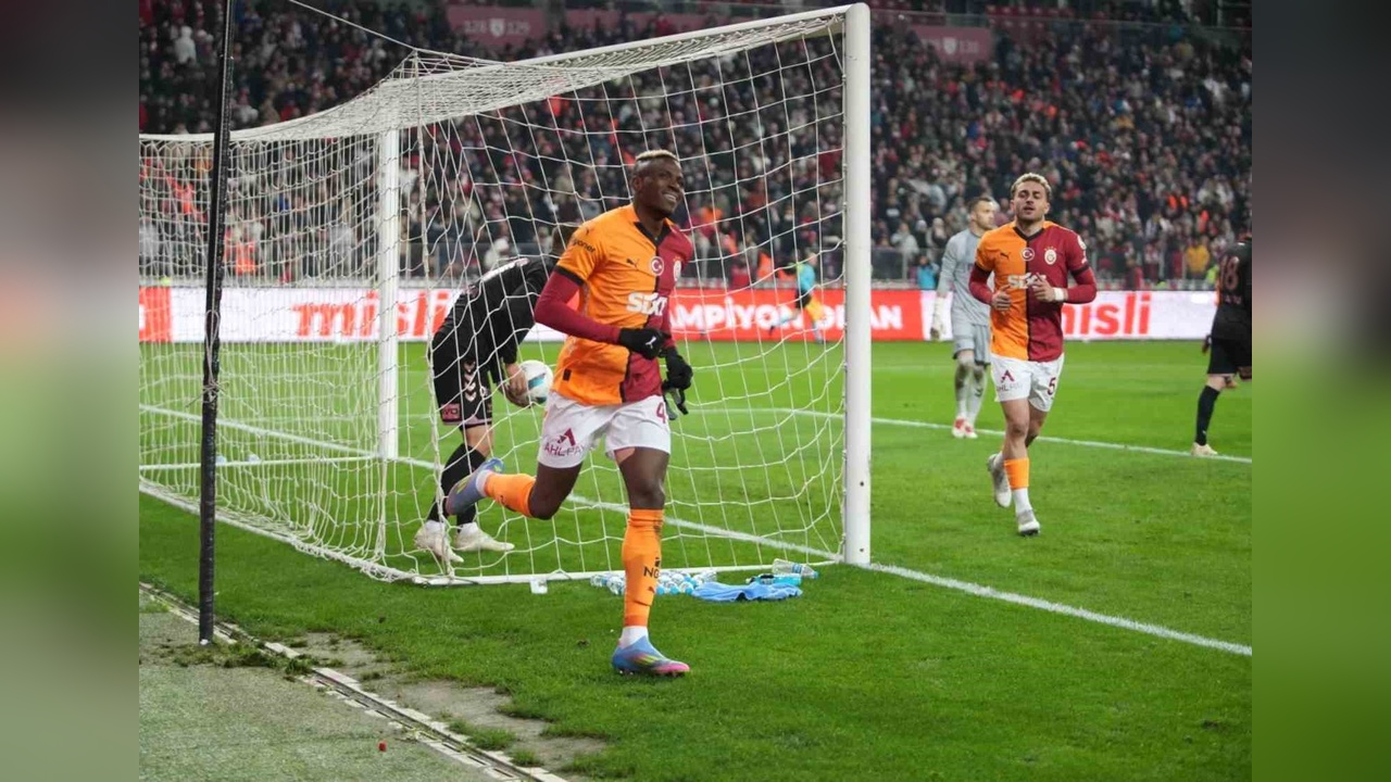 Victor Osimhen, Ligde 21. Golünü Attı