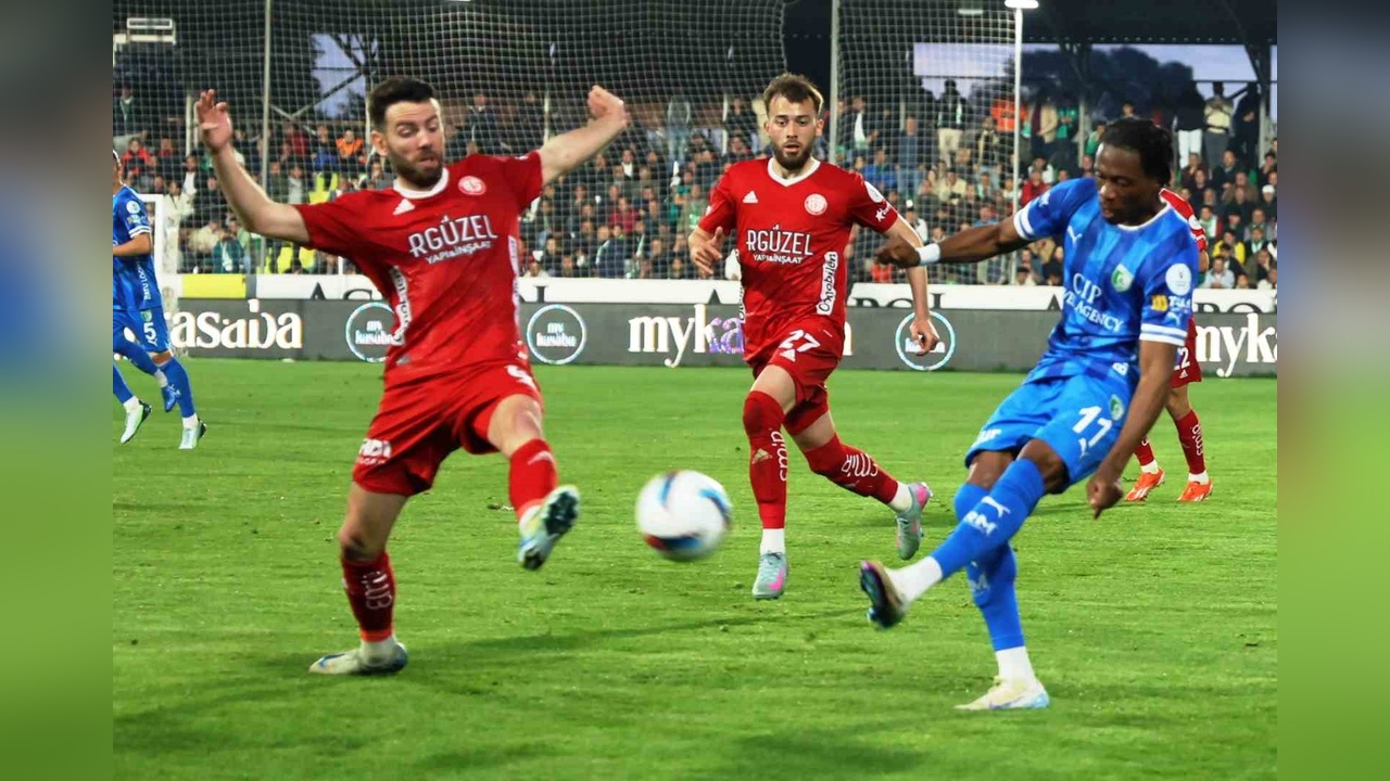 Bodrum FK ve Antalyaspor İlk Yarıda Beraberlikte Kaldı