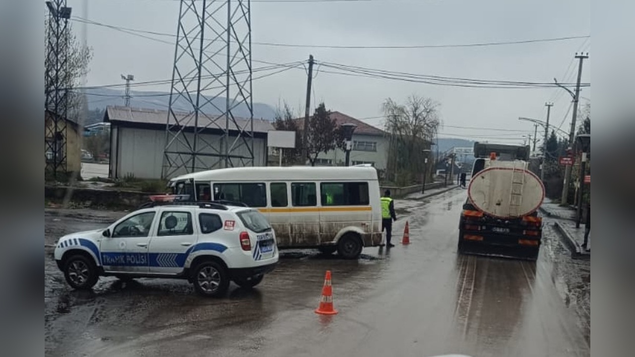 Kütahya'da Minibüs Kazasında 9 Kişi Yaralandı