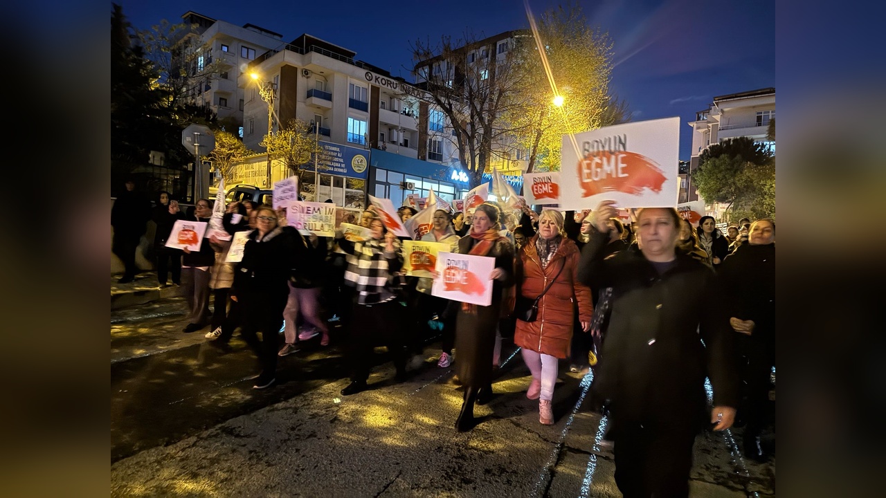 Sinem Çeşim İçin Kartal'da Anma Yürüyüşü Gerçekleştirildi