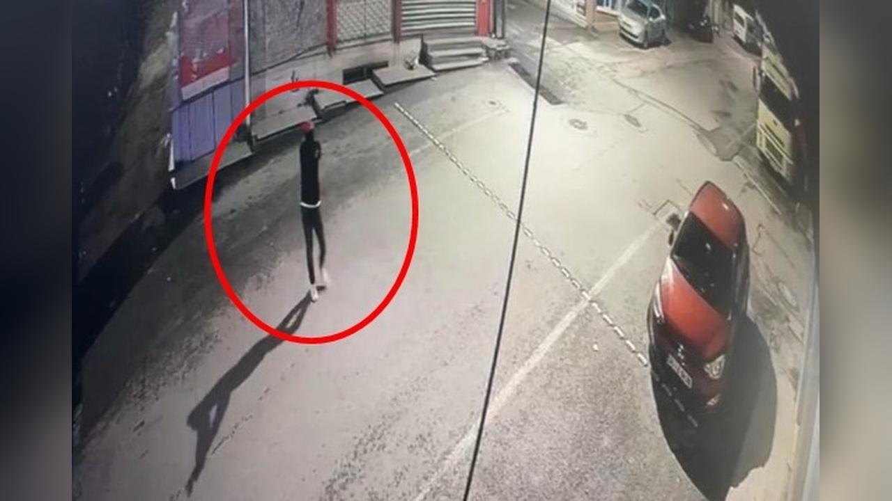Kıraathaneye Silahlı Saldırı: Olay Anı Kamerada